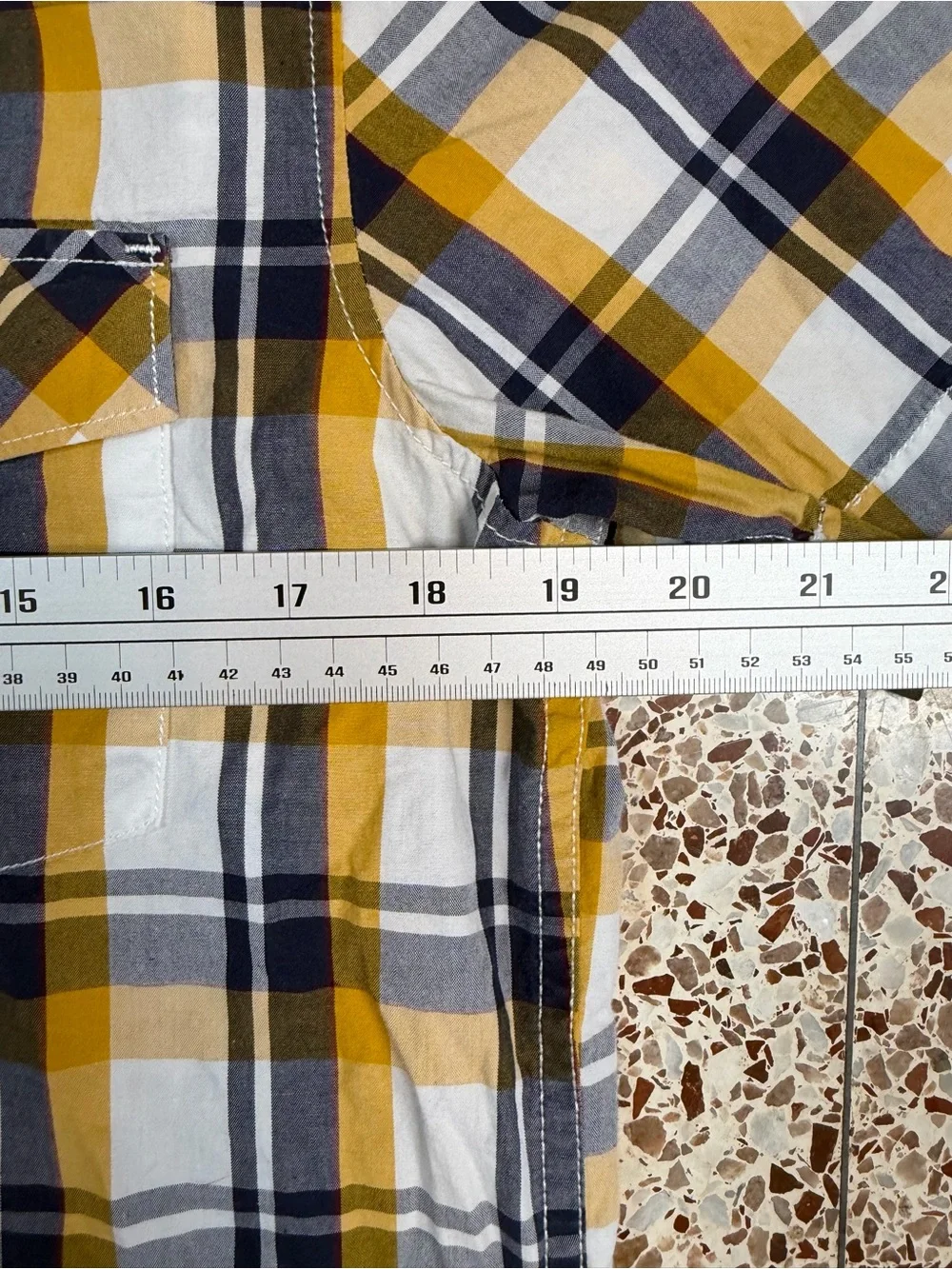 Levi's‎ Short Sleeve Plaid Button-Down Shirt With Pearl Snaps M